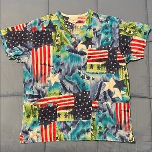 UNIF Multicolor Star & Tie-Dye V-Neck Top